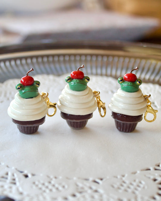 "Sweet Treat" - Handmade clay charm